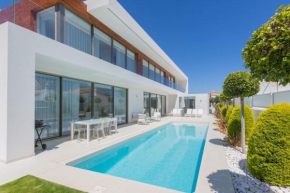 New Amazing Villa in Albufeira